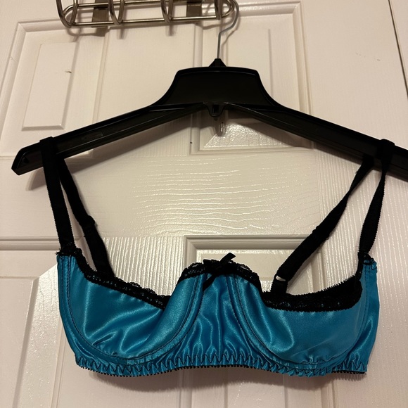 Empire Intimates plunge shelf bra. blue. Size 36. - Picture 2 of 8